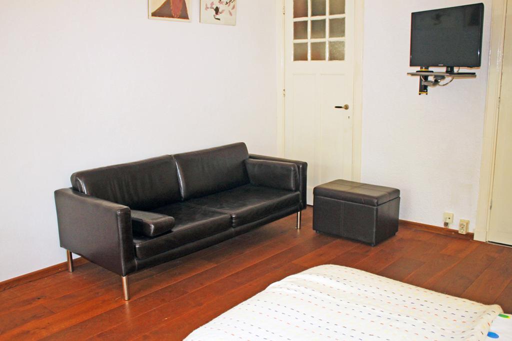 Bed & Breakfast Walenburg Роттердам Номер фото